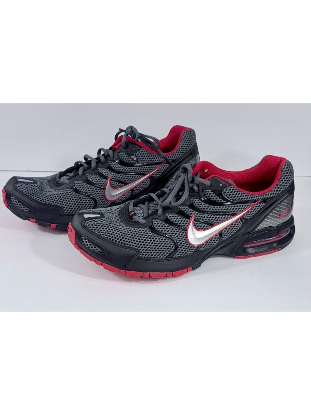 Nike Air Max Torch 4 NEW Men’s Size 15 Dark Gray Metallic Silver Red